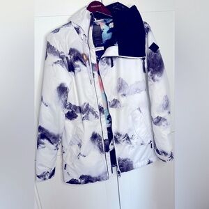 Women's GSOU White and Black Ski Jacket, SZ S